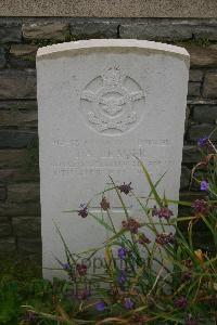 Grand-Seraucourt British Cemetery - Leaver, James Alfred